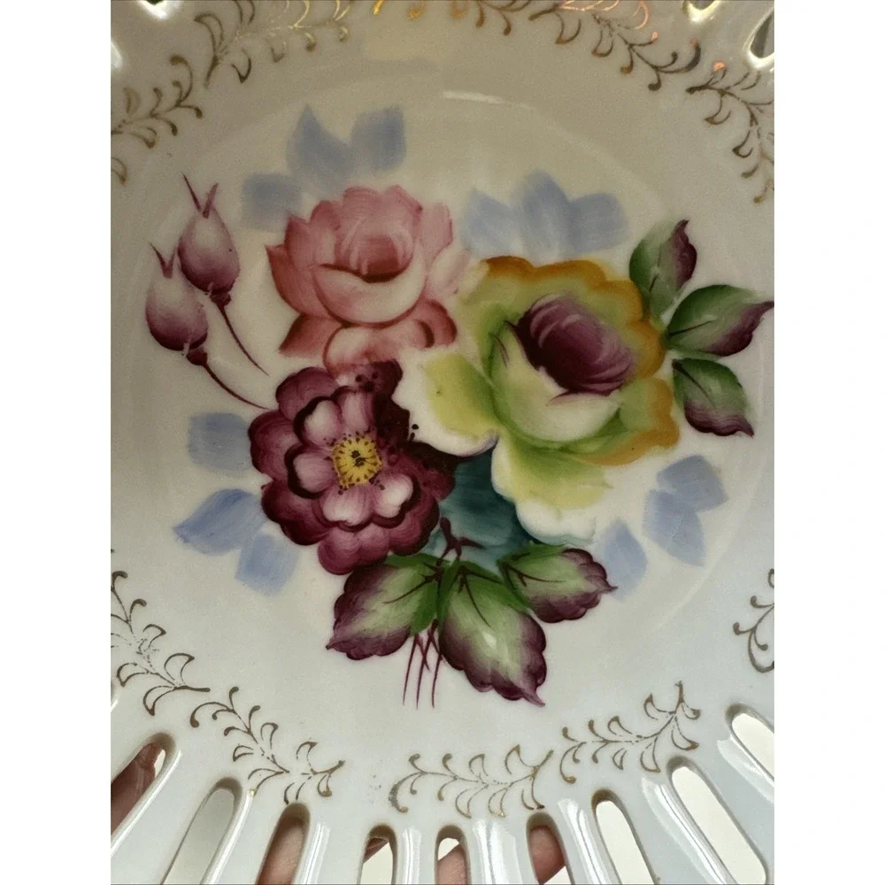 Antique Hand Painted Flowers 8‎ 1/4